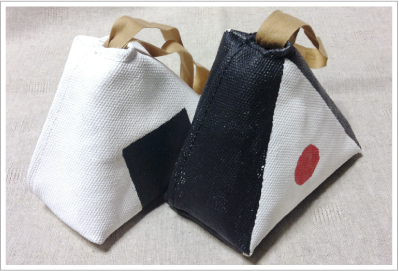 完成したオニギリケース