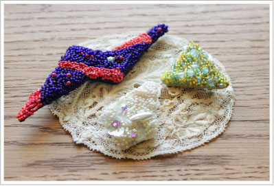 完成したブローチ３種類